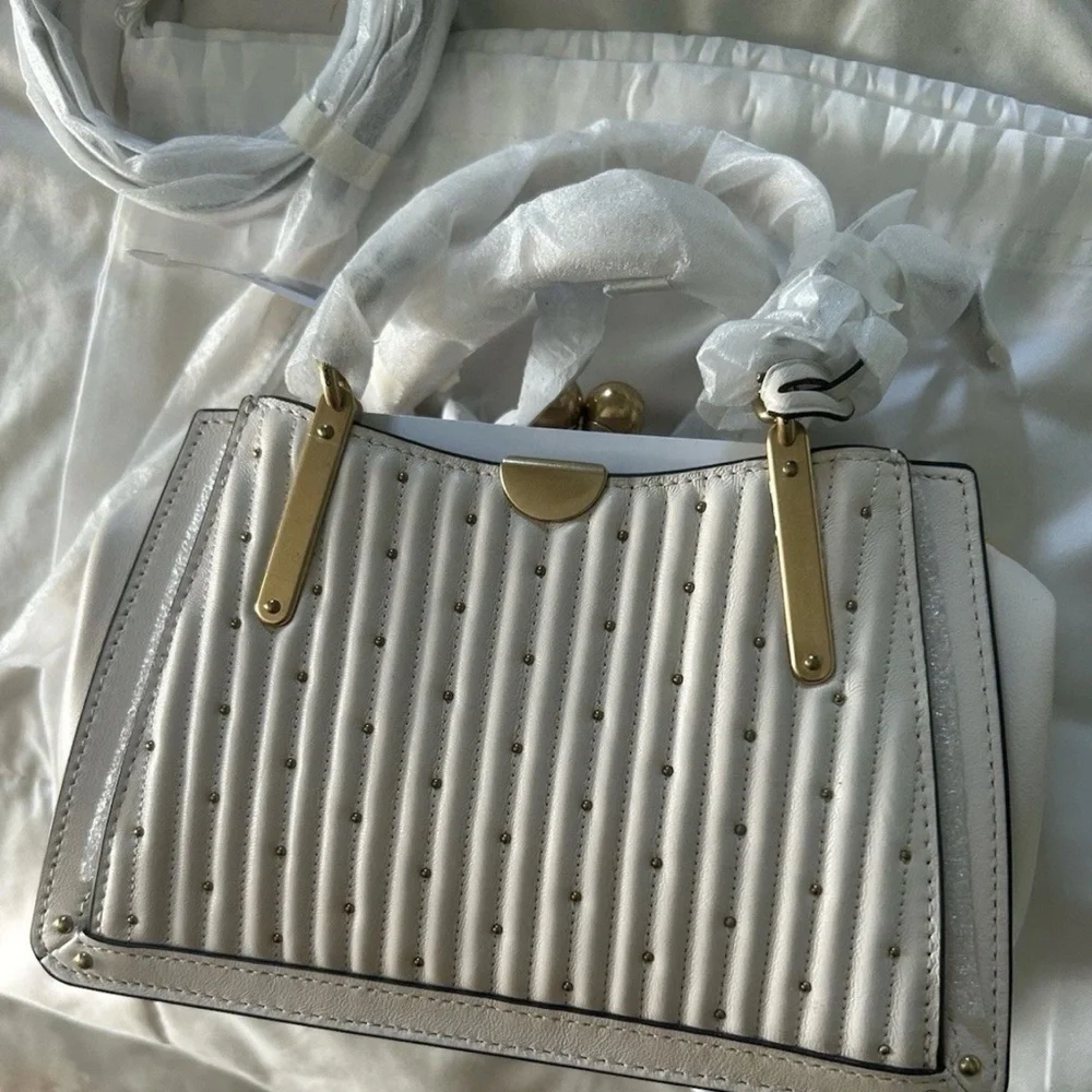 Coach Dreamer 21 KissLock BRAND NEW! I will not accept under 300$ - Picture 3 of 5